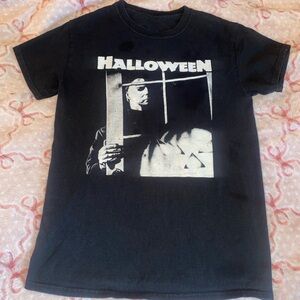Vintage Halloween Michael Myers t shirt in black and white! 🎃🖤